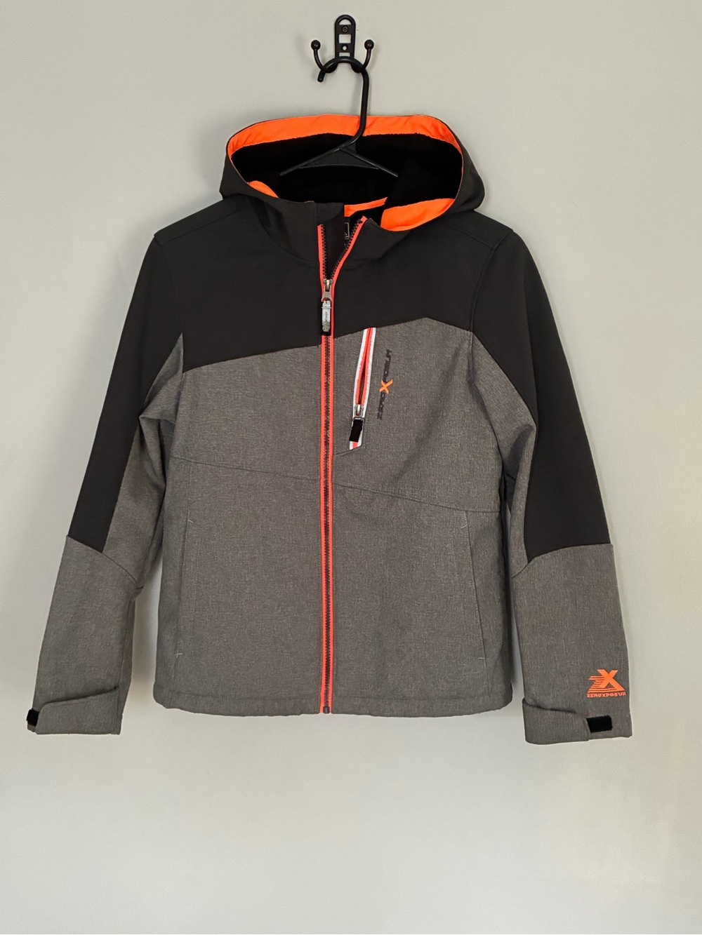 ZeroXposur Kids snowboarding/winter coat, boys L 14-16